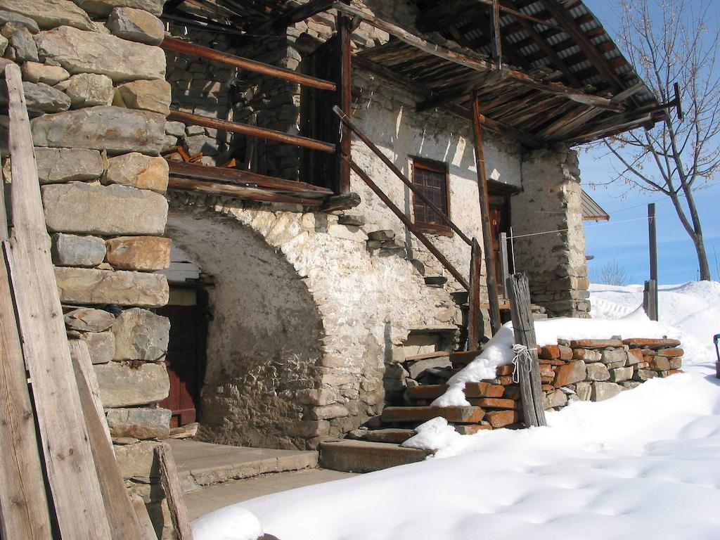 Le Relais Des Vaudois Freissinieres Exterior foto